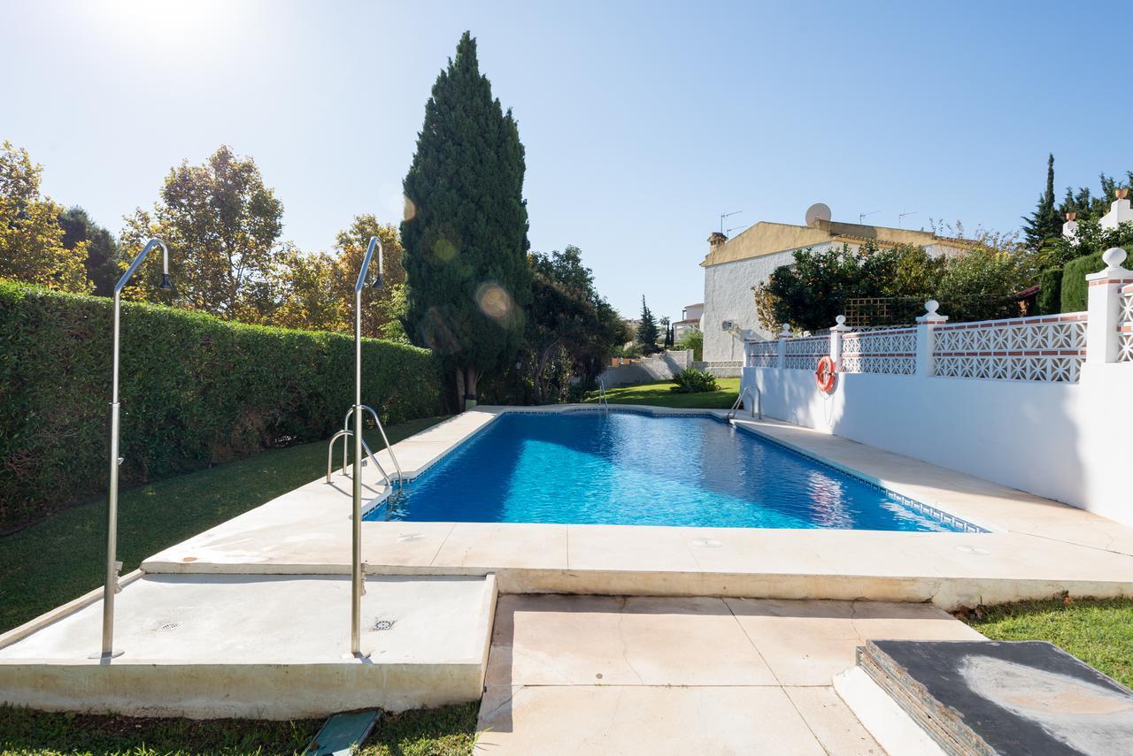 Malagasuite Bungalow Pool Benalmádena Extérieur photo